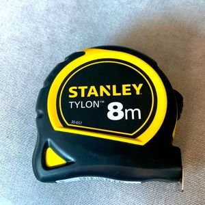 Stanley metric 8 meter (26 ft) heavy duty  Measuring Tape